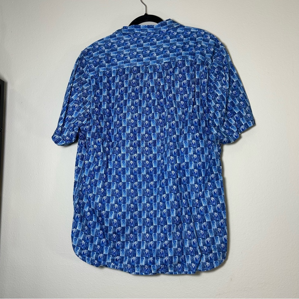 Tommy Bahama Blue Palm Print Casual Button Hawaiian Tropical Shirt Size Large - Picture 3 of 6